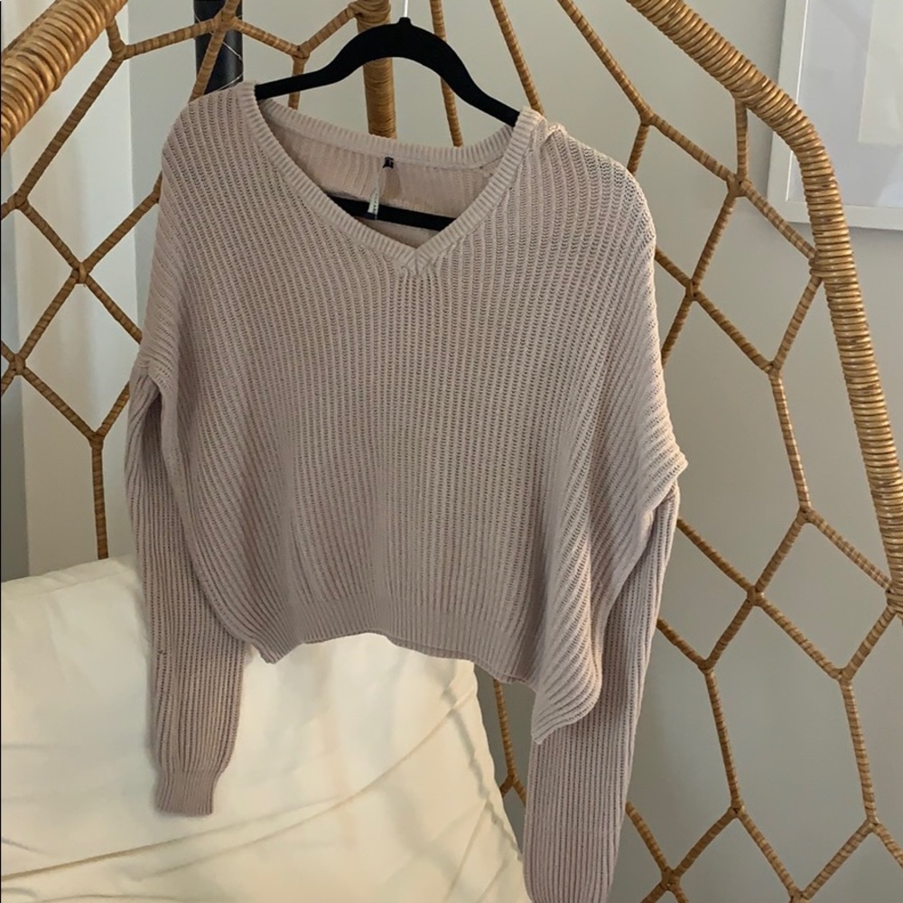 Brandy Melville pink sweater📸